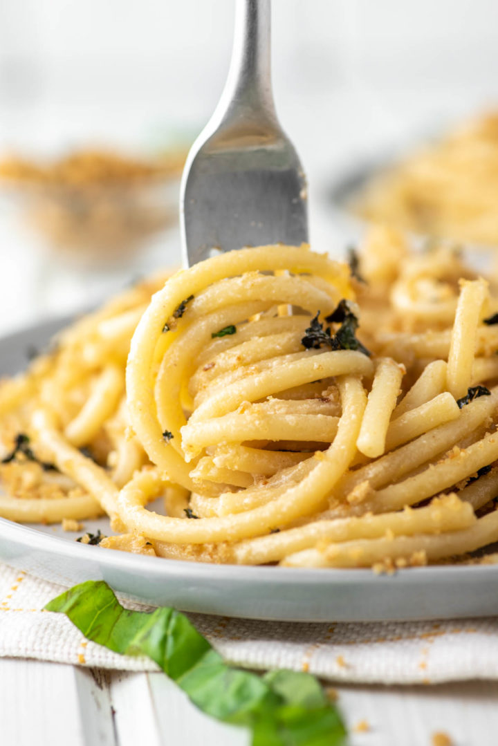 Garlic Butter Pasta Recipe - Chisel & Fork