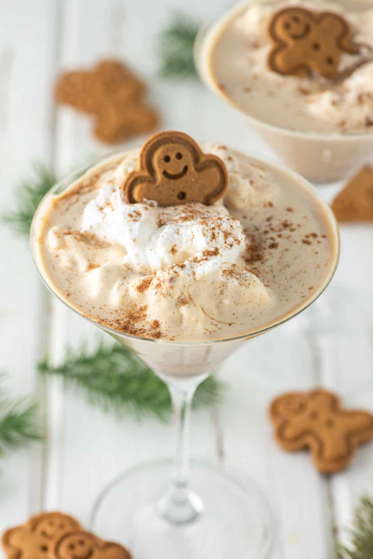 two glassed of gingerbread martinis