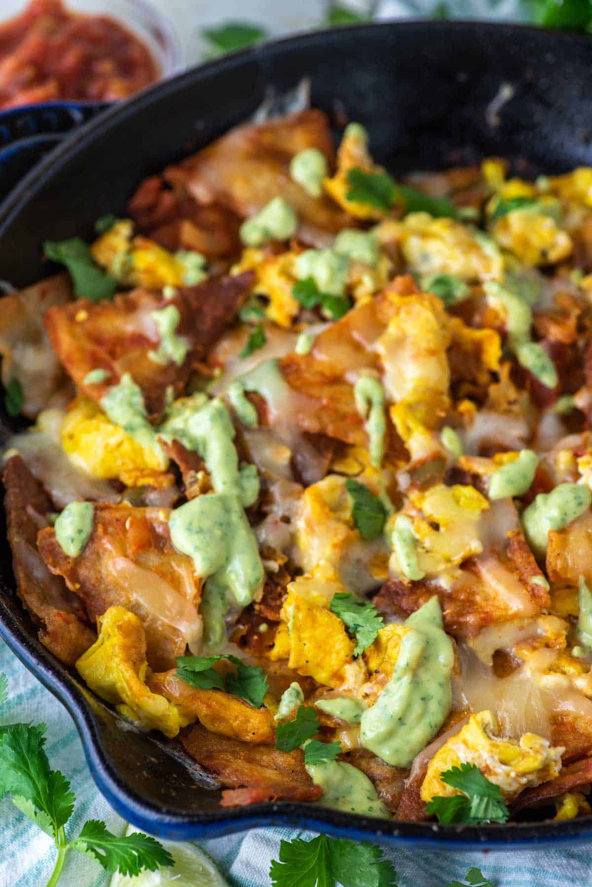 close-up of chilaquiles con huevos in skillet